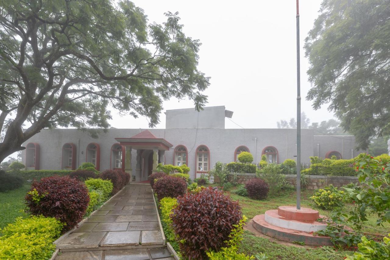 Kstdc Hotel Mayura Pine Top Nandi Hills Eksteriør bilde