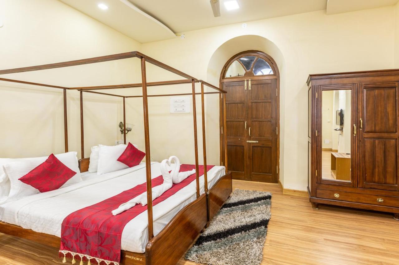 Kstdc Hotel Mayura Pine Top Nandi Hills Eksteriør bilde