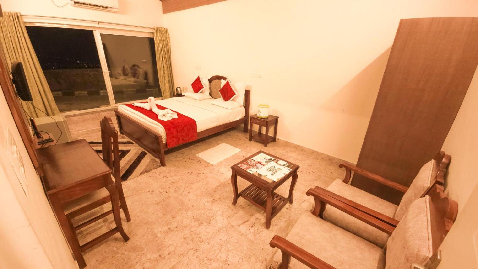 Kstdc Hotel Mayura Pine Top Nandi Hills Eksteriør bilde
