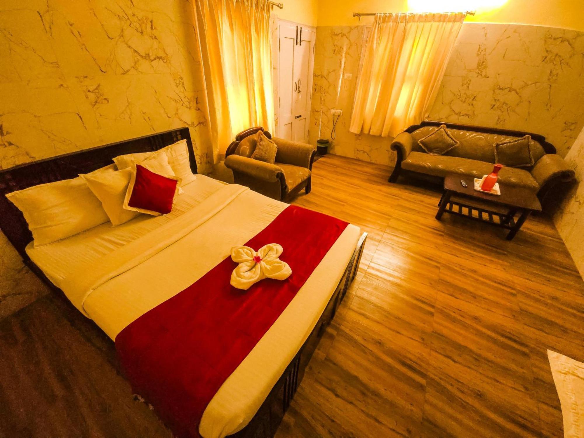 Kstdc Hotel Mayura Pine Top Nandi Hills Eksteriør bilde